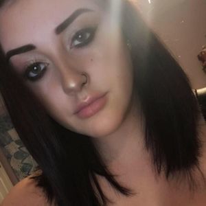 Meet your Posher, Marielle